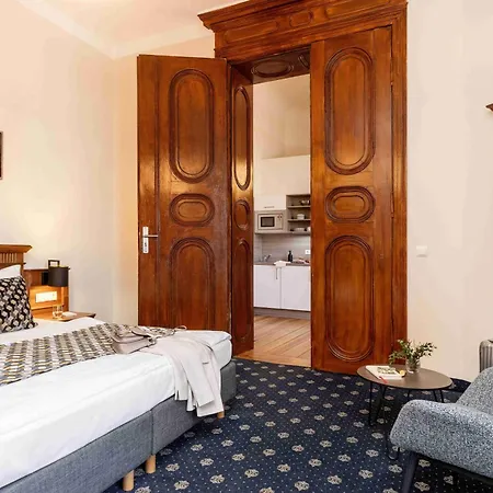 Altes Konsulat Aparthotel 4*