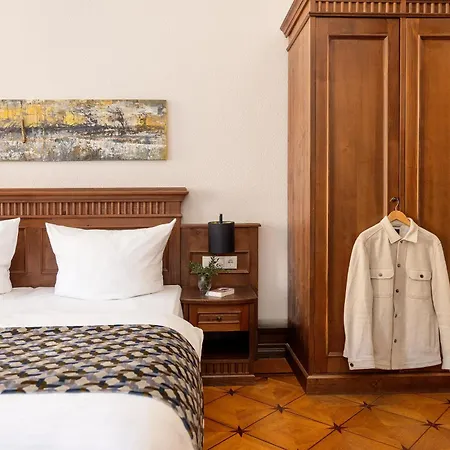 Altes Konsulat 4* Штральзунд